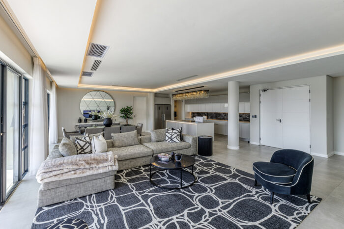 4 Bedrooms - 4 Bathrooms