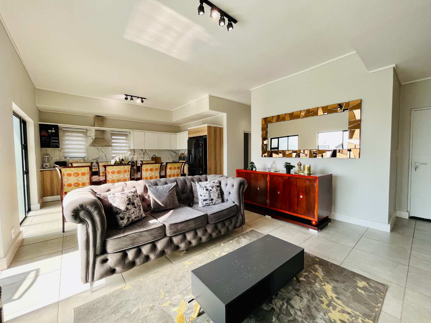 f_d829958a6fbe4681968e30e39c9d725b